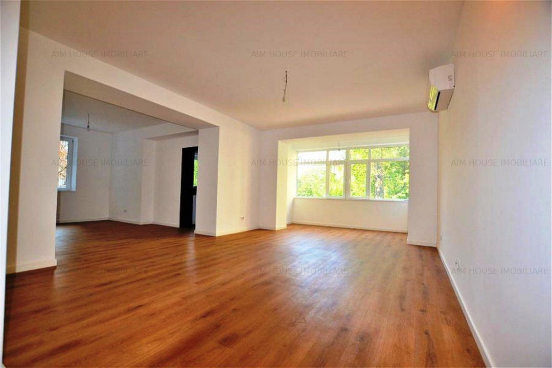Intercontinental-apartament 4 camere-fara risc seismic! – fotografia 1 din 16