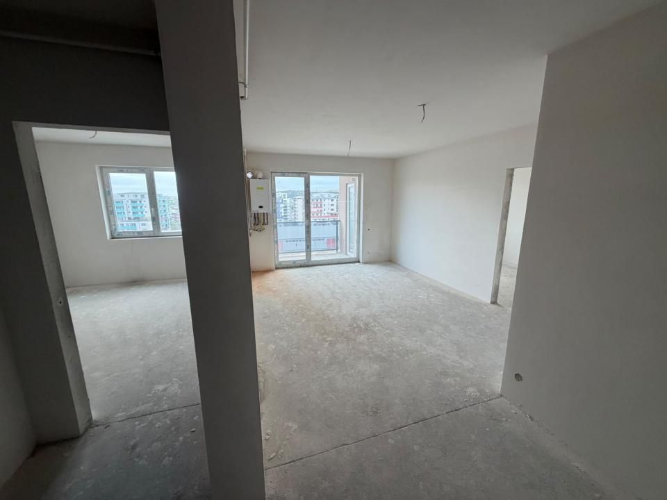Apartament nou, cu 3 camere si balcon, etaj intermediar zona Vivo – fotografia 1 din 8