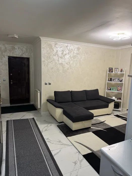 Apartament de vanzare 3 camere  50 mp 2 balcoane zona Floresti Florilor – fotografia 1 din 8