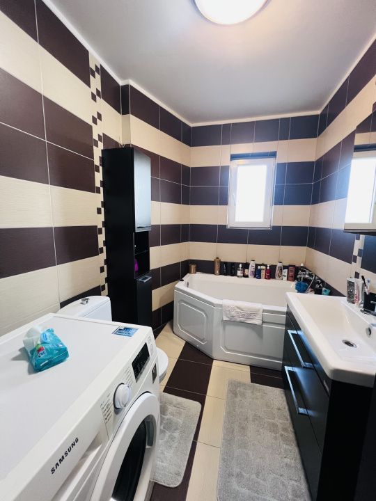 Duplex 5 camere, P+M, 78 mp utili, 315 mp teren - Mosnita Noua – fotografia 9 din 12