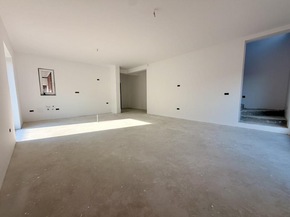 Duplex semicentral cu 4 camere - Dumbravita – fotografia 13 din 19