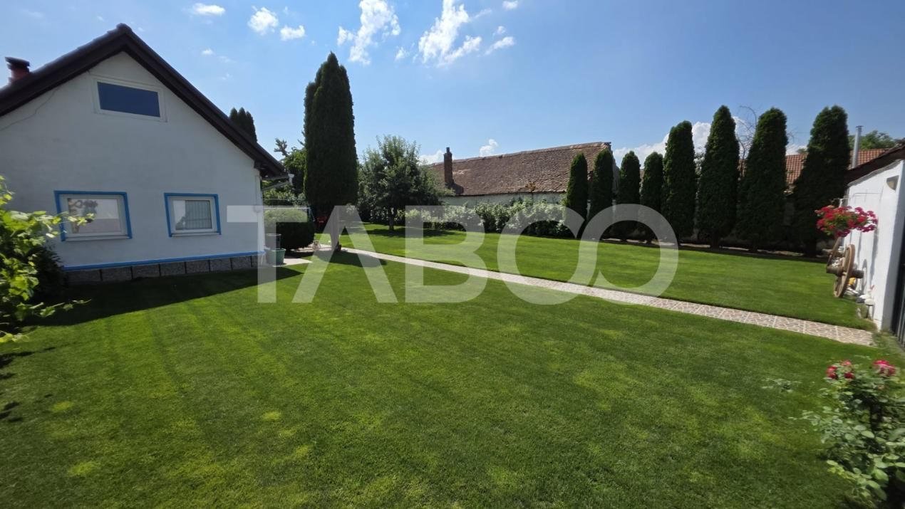 De vanzare casa saseasca de poveste in Petresti judetul Alba – fotografia 3 din 20