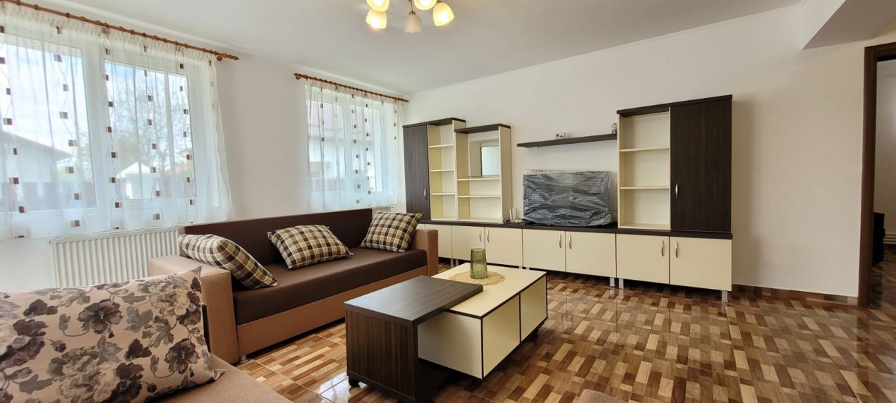 Casa cu 4 camere in comuna Cristian – fotografia 1 din 15