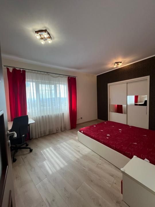 Apartament decomandat, 2 camere, 2 garaje, Zorilor – fotografia 2 din 6