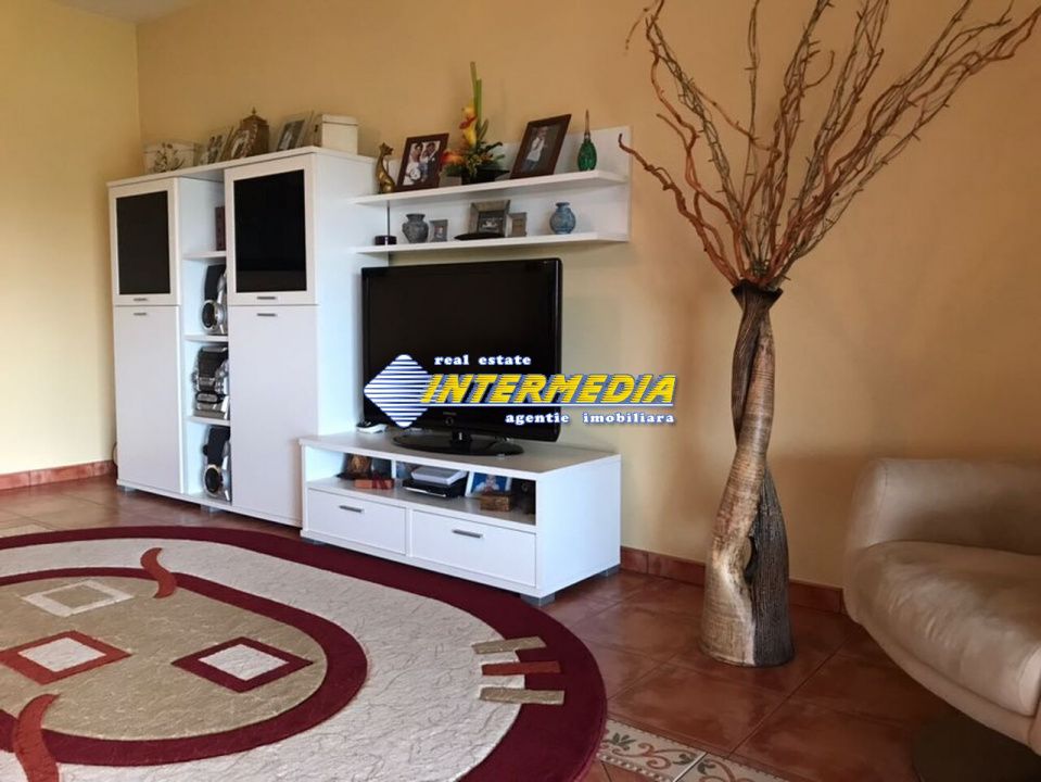 Casa de vanzare Alba Iulia CETATE cu 4 dormitoare si living finisata complet – fotografia 17 din 34