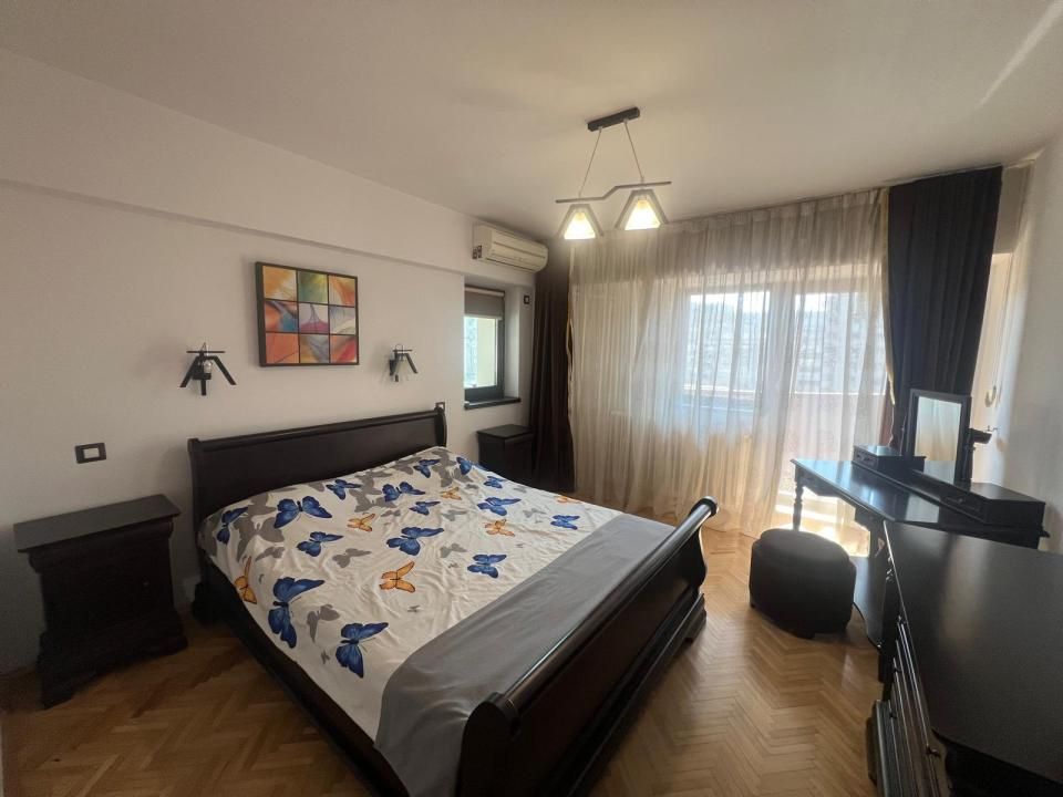 Apartament 2 camere Blv Unirii | 75mp| Renovat-Mobilat-Utilat | Vedere Bulevard – fotografia 3 din 16