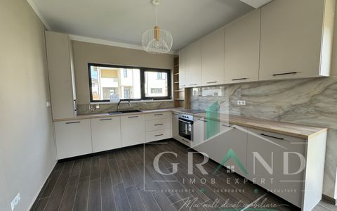OPORTUNITATE!Casă individuală | 4 camere | 3 băi | Garaj | Terasă | Dezmir