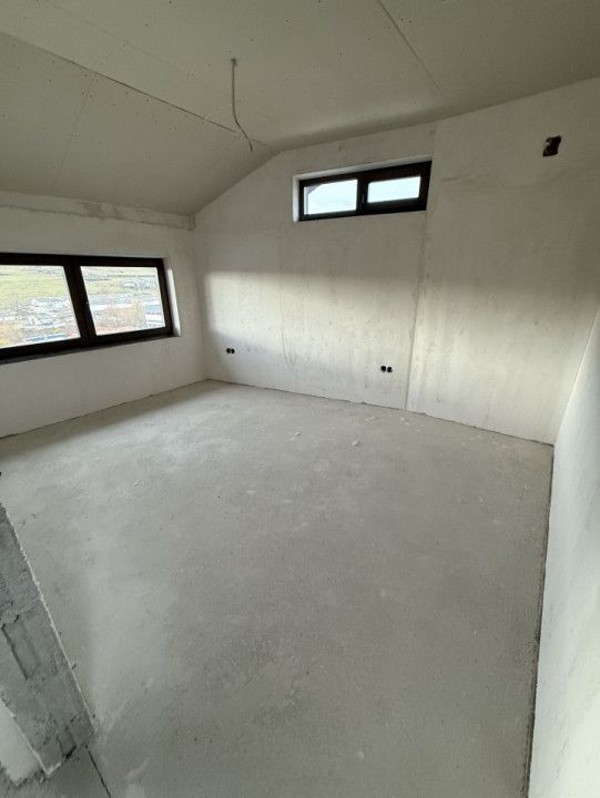EXCLUSIVITATE !! COM 0% !! De vânzare duplex 4 cam 160 mpu D+P+E str Oasului – fotografia 18 din 31