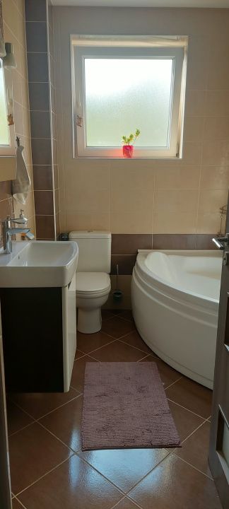 Apartament modern cu 3 camere, 2 balcoane și parcare privată, Turnișor, Sibiu – fotografia 5 din 10