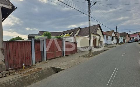 Casa individuala de vanzare in Poplaca -acces auto si strada asfaltata