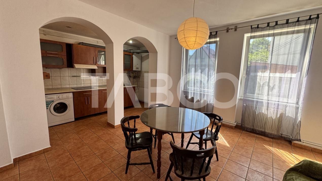 Apartamanet 3 camere de inchiriat mobilat utilat 100 mpu CENTRAL Sibiu – fotografia 2 din 7