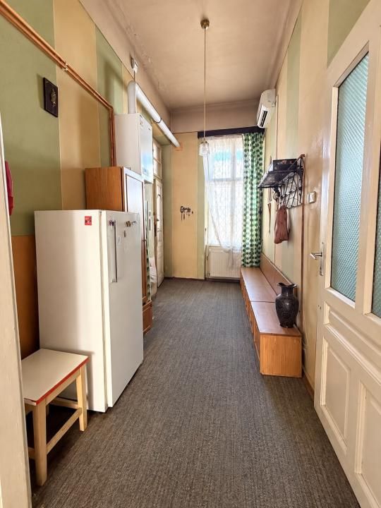 2 apartamente de vanzare in Oradea,cladire istorica,zona centrala – fotografia 9 din 13