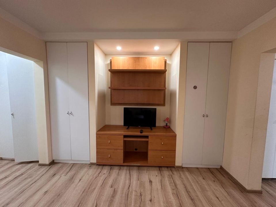Apartament 2 camere de vânzare in zona Tomis III – City Mall | Renovat – fotografia 17 din 20