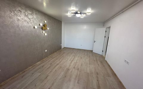 Apartament 2 camere, decomandat, renovat complet, zona Casa de Cultură - Balada