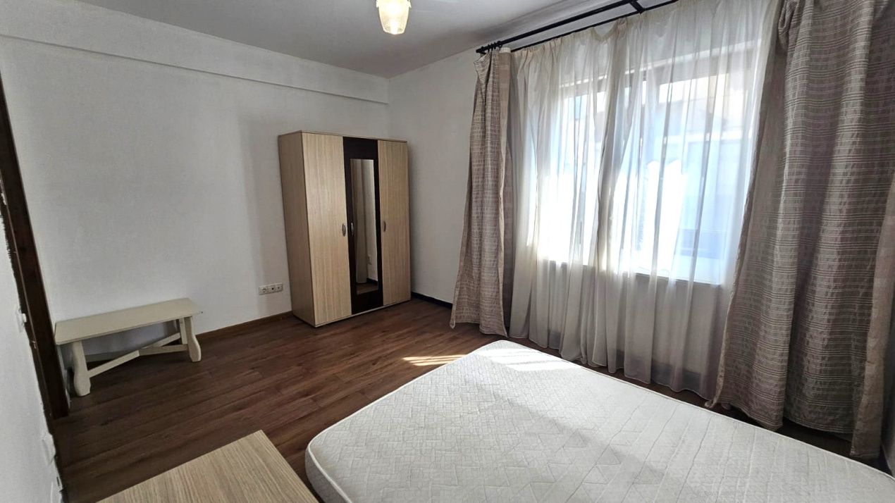 Apartament cu gradina si 2 parcari, in Europa – fotografia 5 din 15