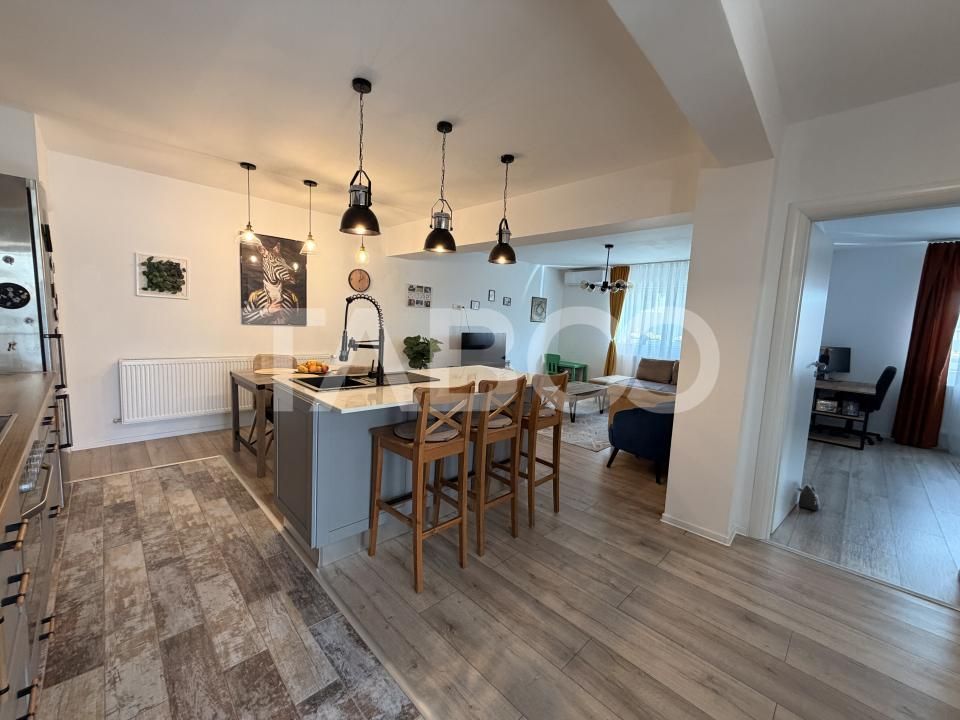 Casa individuala moderna de vanzare cu 5 camere 2 bai teren Sura Mare – fotografia 2 din 28