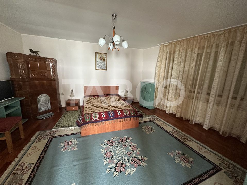 Casa familiala pentru locuit sau vacanta , spatioasa si confortabila . – fotografia 7 din 16