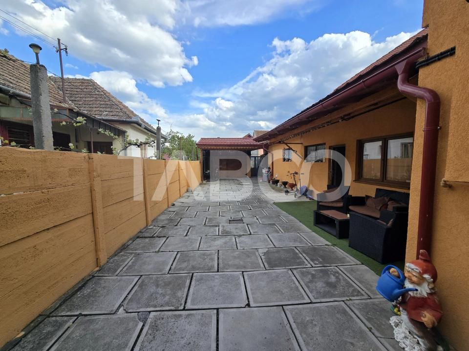 Casa mobilata de vanzare 150 mpu teren 450 mp garaj Piata Cluj Sibiu – fotografia 2 din 22