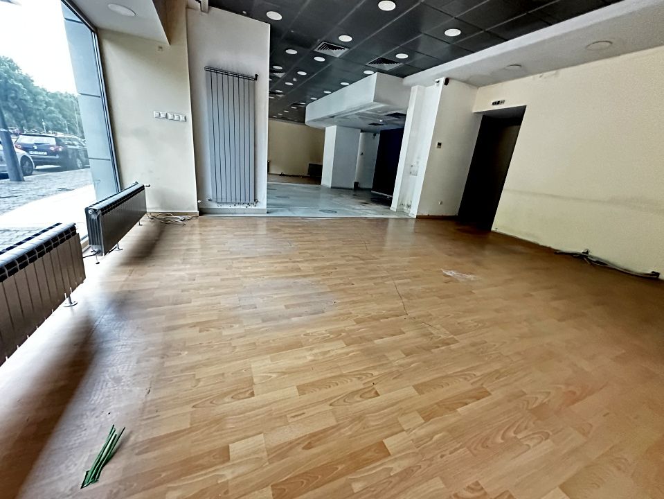 INCHIRIERE Spațiu comercial 173 mp. Vitrina Mare la Bulevard CETATE Alba Iulia – fotografia 15 din 34