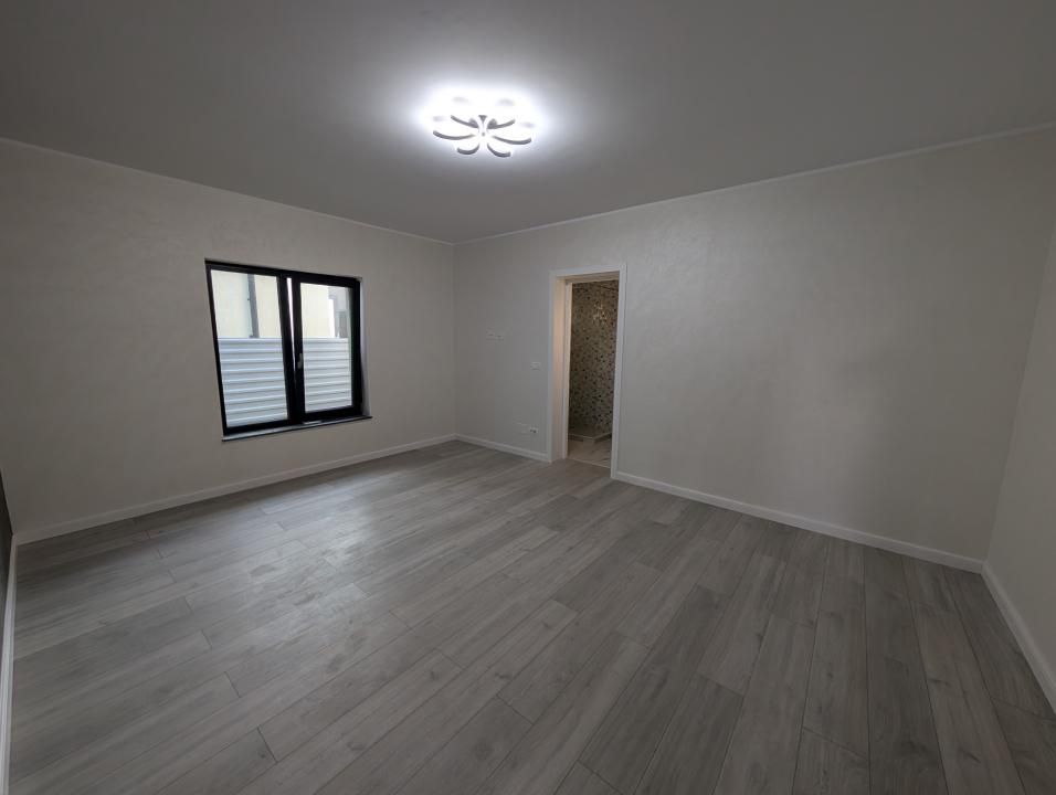 Casa premium! Hemeiusi 3 dormitoare,3 bai , terasa beci – fotografia 7 din 12