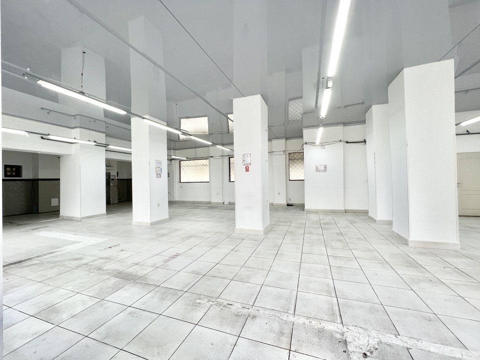 Spatiu comercial situat central, cu vitrina & vizibilitate. Ideal Investitie – fotografia 6 din 18