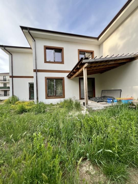 Duplex, 5 camere, 120mp utili, 265mp teren - Giroc – fotografia 1 din 12