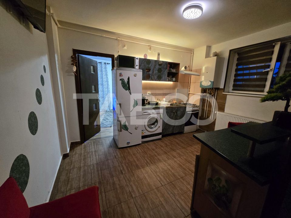 Garsoniera decomandata 28 mp utili mobilata utilata zona Tilisca Sibiu – fotografia 3 din 9