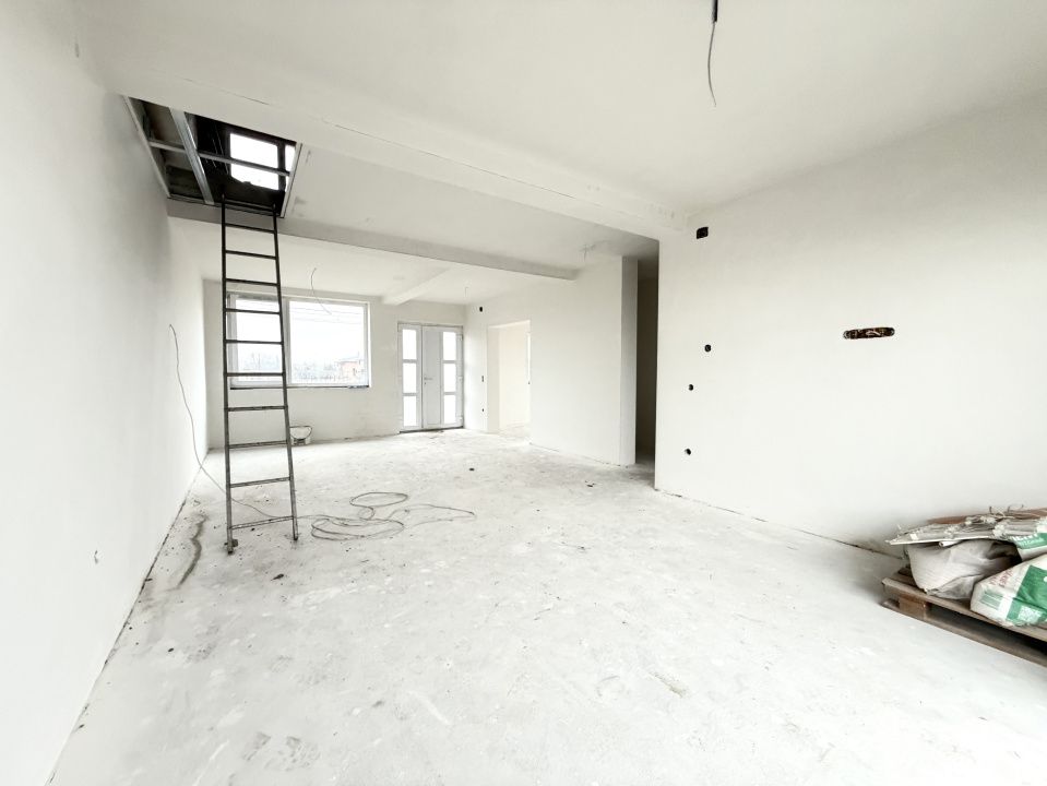 Triplex modern, 4 camere, 140 mp utili, 330 mp teren - Sanandrei – fotografia 3 din 9