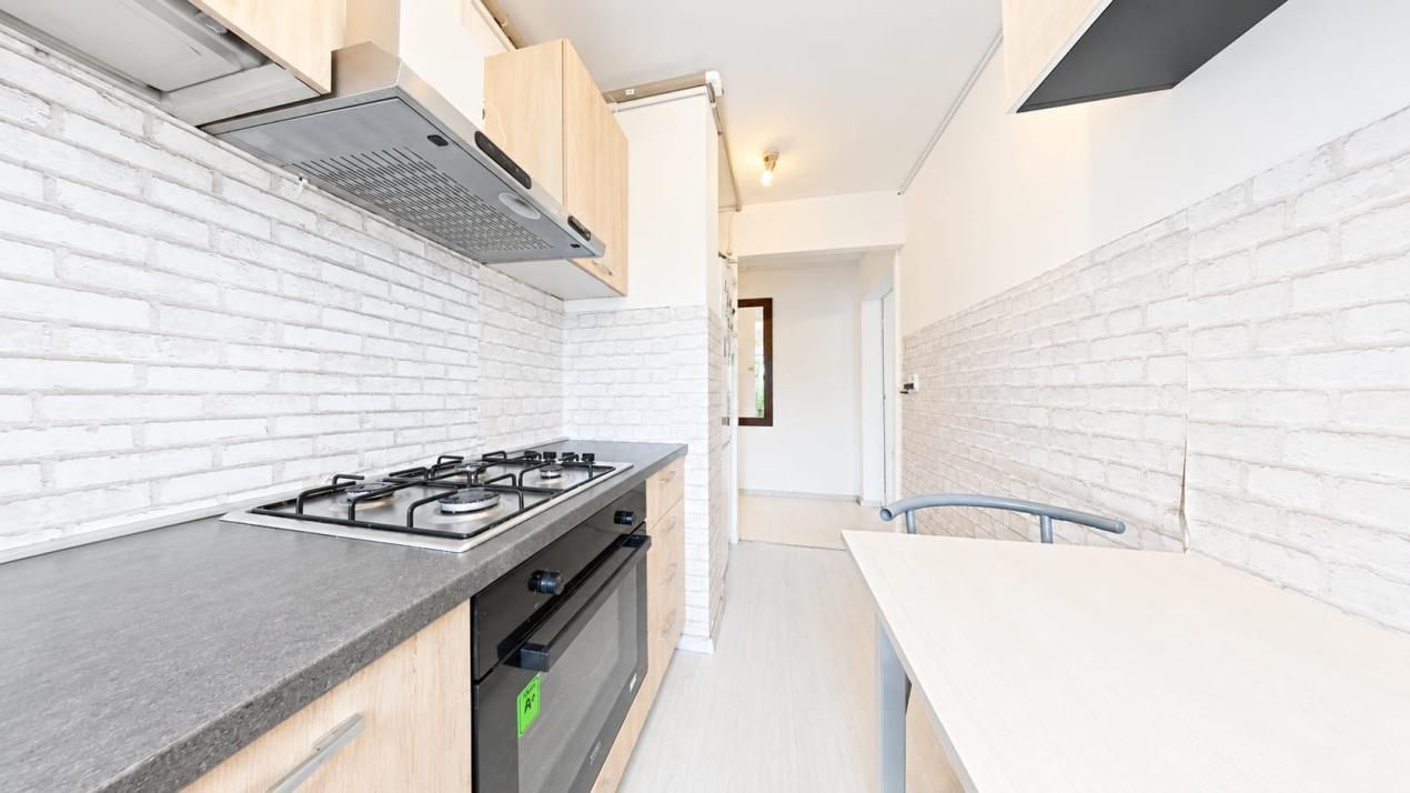 Vânzare apartament cu 3 camere, decomandat, mobilat si utilat - Bld. Griviței – fotografia 7 din 10