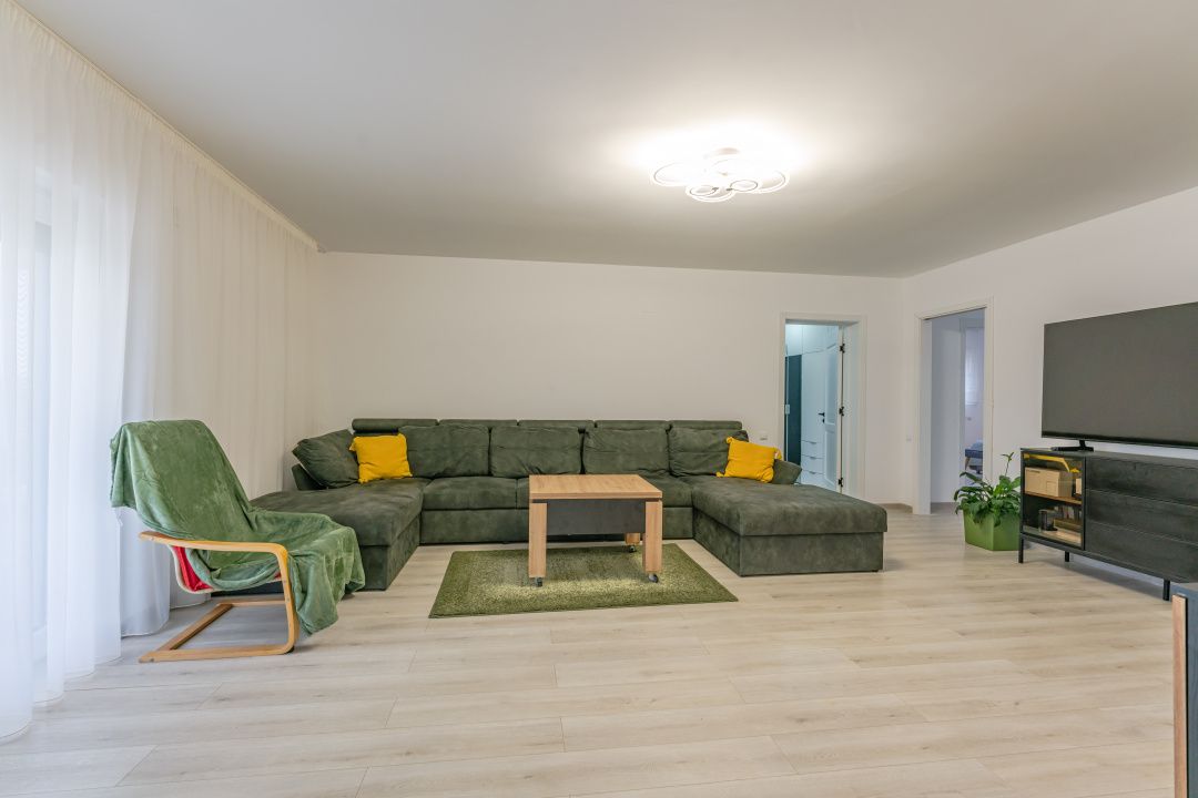 Casa in Harman, cu 4 dormitoare, terasa generoasa si teren de 652 mp – fotografia 17 din 39