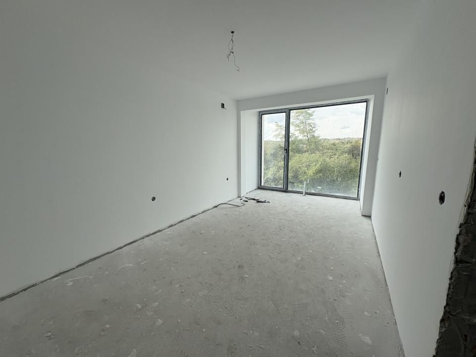Casă de vânzare într-un triplex I Smeura, strada Olteni I 97.000 euro – fotografia 6 din 11