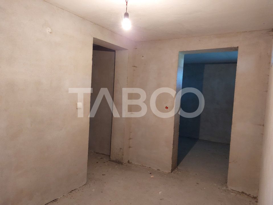 Casa de vanzare cu teren 2000 mp 5 camere  Sura Mare Hamba Sibiu – fotografia 23 din 37