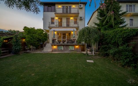 BULEVARDUL PIPERA - VILA 315 MP UTILI, LOT 462 MP, COMPLEX PRIVAT!