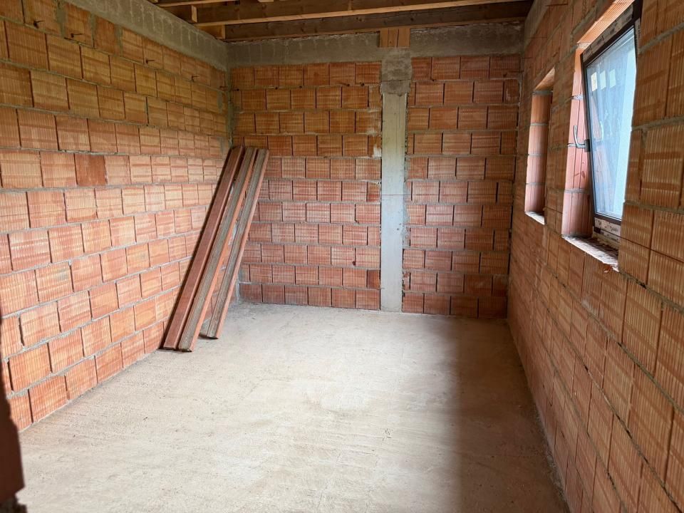 Casă nouă cu priveliște spre pădure în zona Făget – Drumul Sfântul Ioan – fotografia 6 din 10