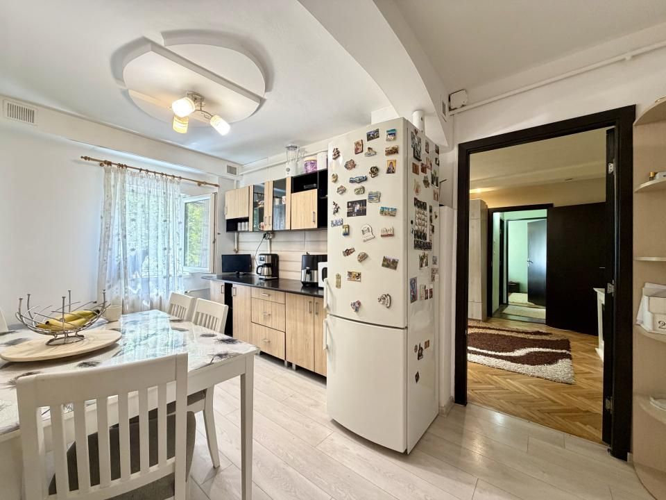 Apartament spatios, 3 camere, 64 mp utili, etaj 2 - Zona Lipovei – fotografia 8 din 11