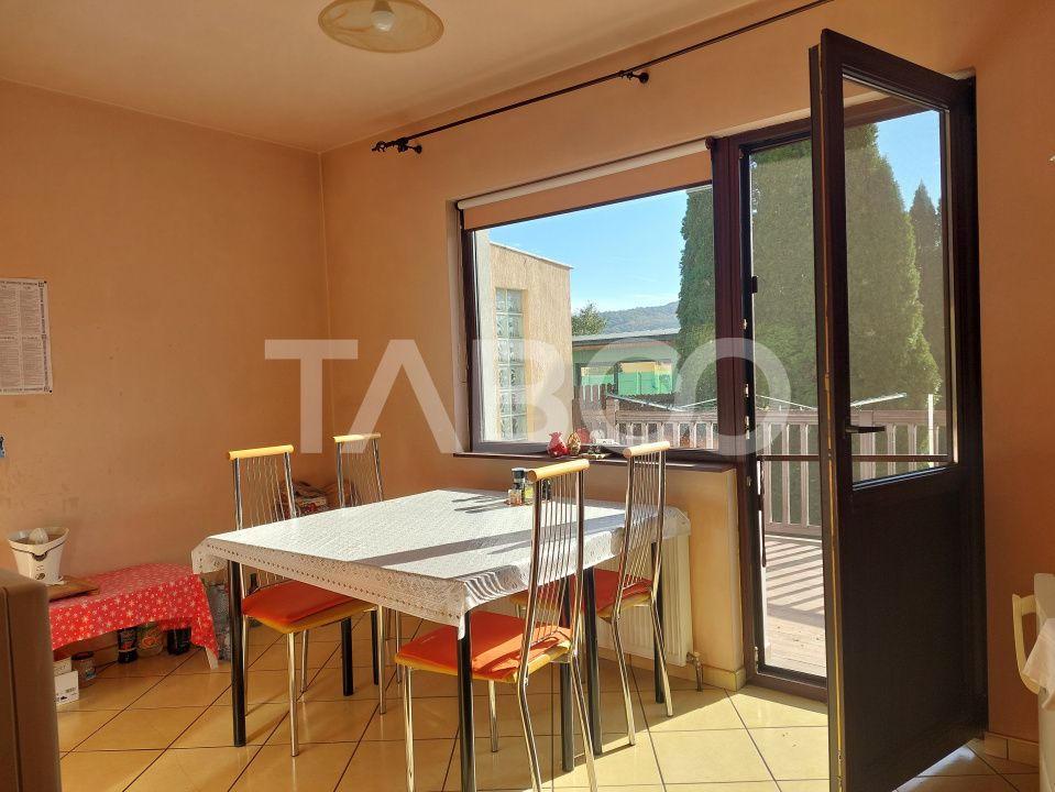 Casa 200 mpu 4 camere curte si gradina zona linistita Talmaciu – fotografia 6 din 27