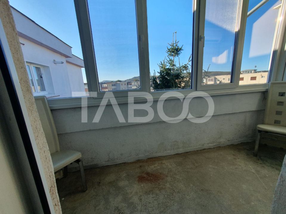 Apartament 3 camere decomandat 80 mp + 2 balcoane zona Teiului – fotografia 12 din 13