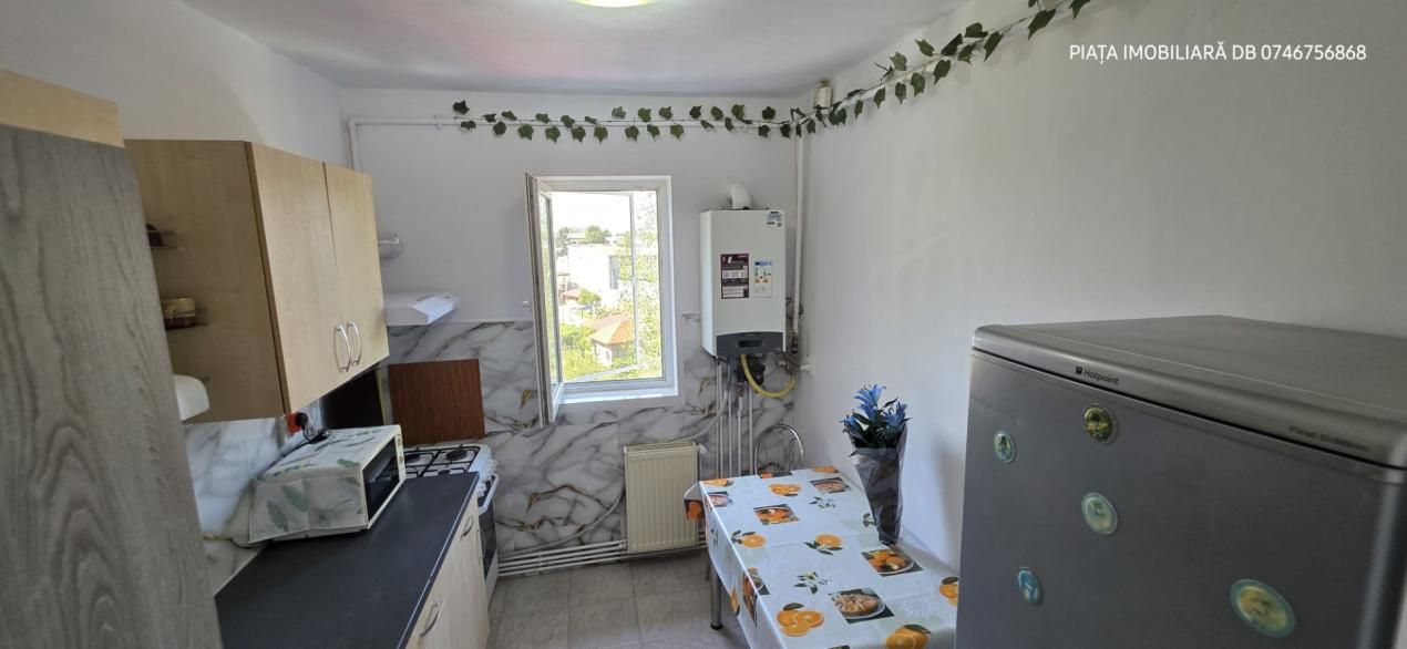 ✨ De închiriat: Apartament 3 camere semi-decomandat –Cartier Micro 9, Târgoviște – fotografia 4 din 5