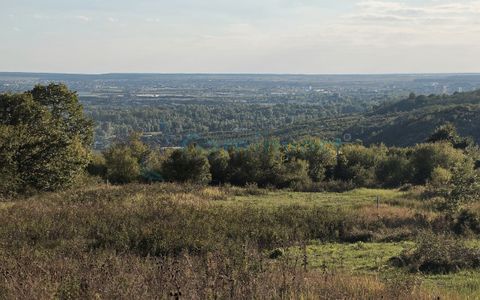 Teren panoramic pe dealul Doja, Oradea, Bihor