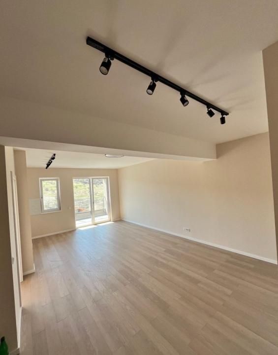 Apartament 2 camere, 49 mp, parcare, lift, PANORAMA, zona Razoare VIVO! – fotografia 1 din 6