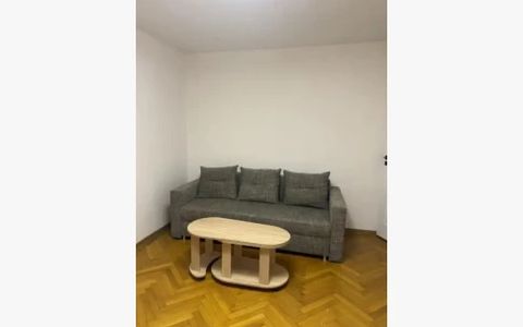 2 Camere de inchiriat | 1 Mai | Metrou