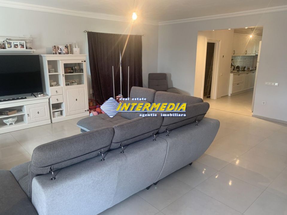 Casa noua finisata la cheie de vanzare in Alba Iulia  cu teren 1467 mp – fotografia 16 din 19