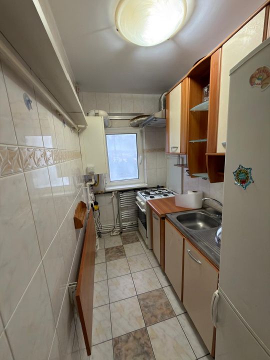 Apartament 2 camere de vânzare în Tomis Nord – semidecomandat, centrală proprie – fotografia 3 din 10
