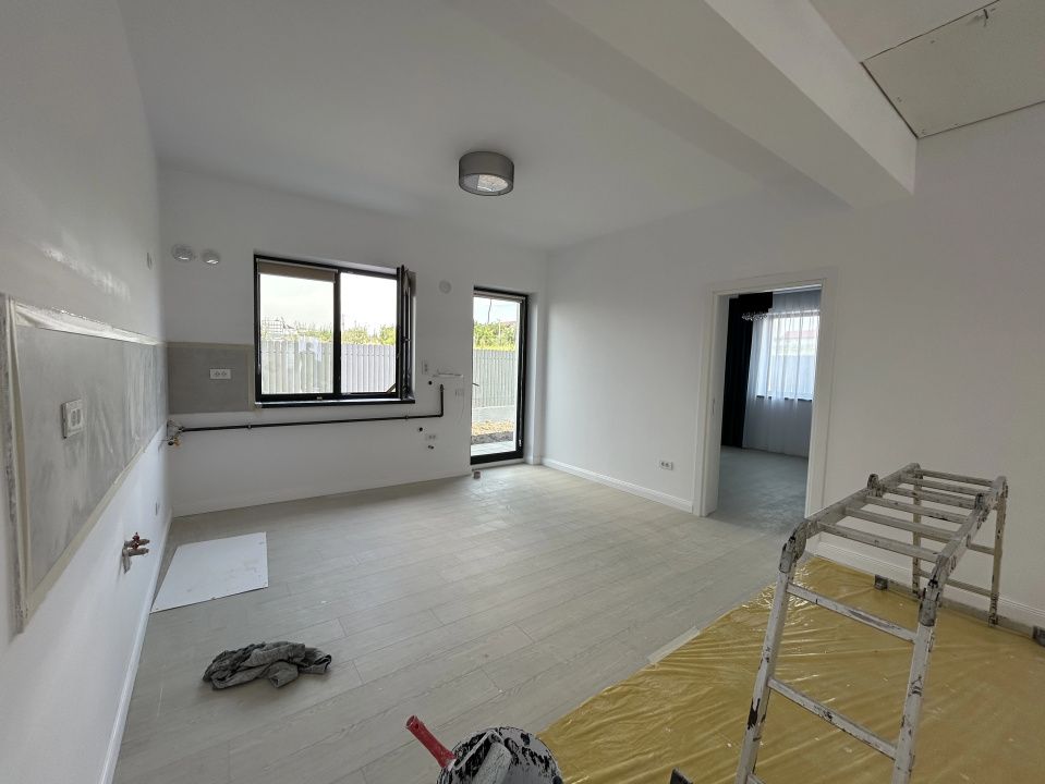 Casă cu 4 dormitoare, 3 băi – Valea Lupului, IAȘI – fotografia 2 din 12