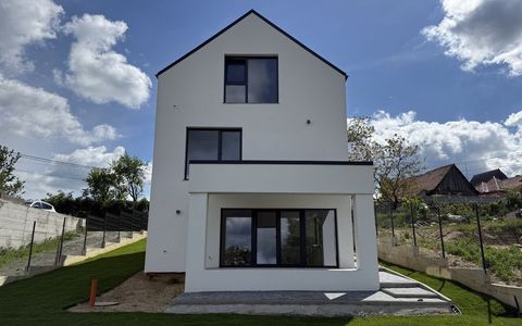 OPORTUNITATE! Casa individuala Feleacu, 160mp utili, 873mp teren, PANORAMA!