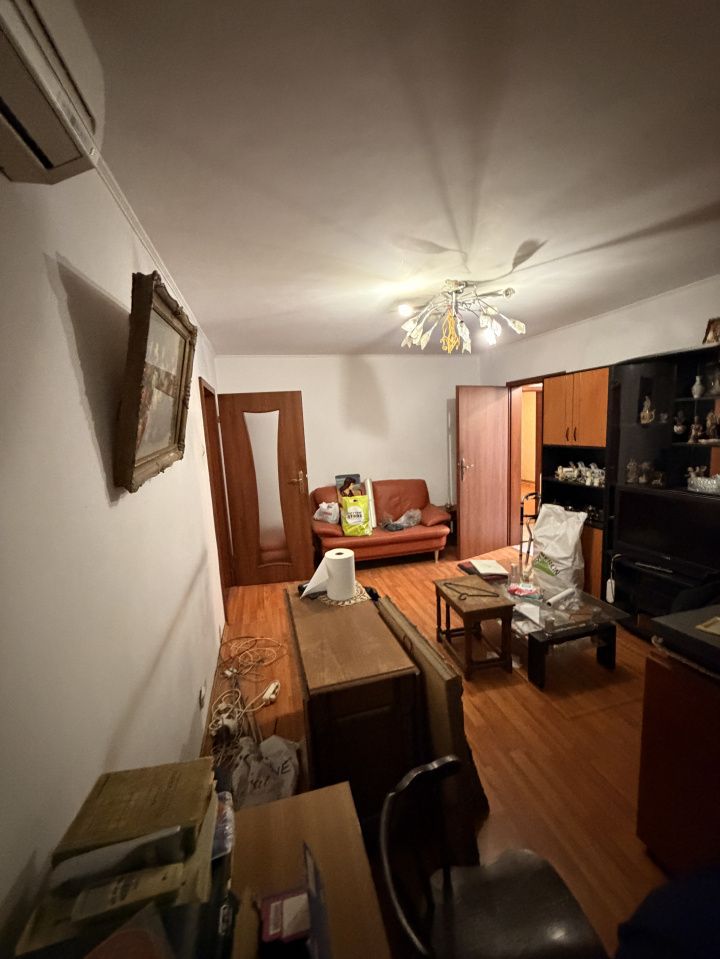Apartament 3 camere - Zona buna – fotografia 8 din 20