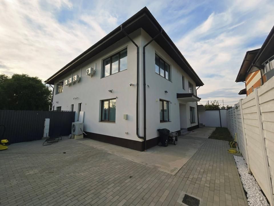 Duplex de vanzare | Th Pallady | 5 camere | Comision 0% | Panouri Solare | Curte – fotografia 1 din 16