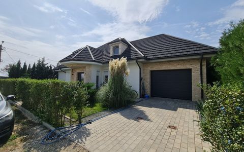 Vila 1 - Complex inchis