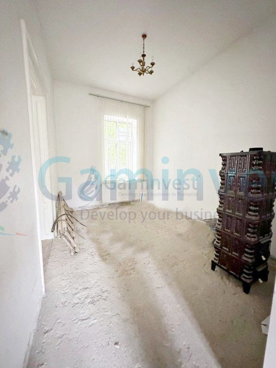 Casă ultracentrală cu apartament și demisol, zona Republicii pietonala, Oradea – fotografia 6 din 11