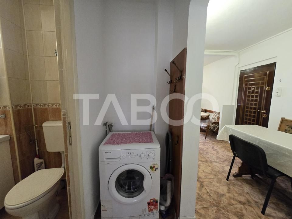 Apartament de inchiriat 2 dormitoare decomandat Vasile Aaron Sibiu – fotografia 14 din 17